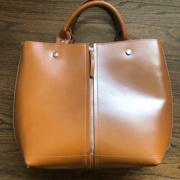 Zara Handbags - Zara Zippered Leather Shopper Tote
